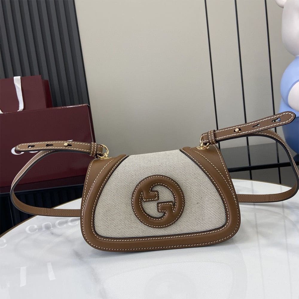 Gucci Blondie small shoulder bag