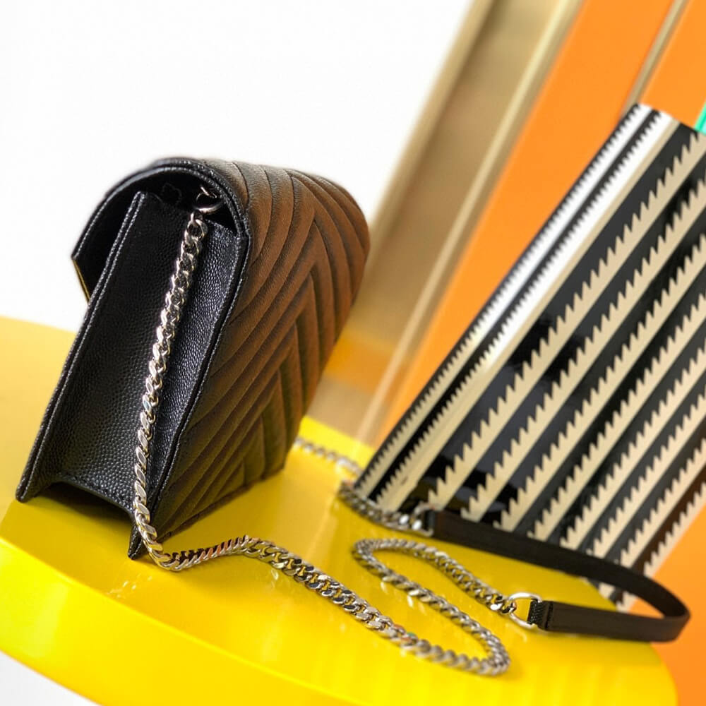 YSL cassandre envelope chain wallet in grain de poudre leather(High-end Grade)