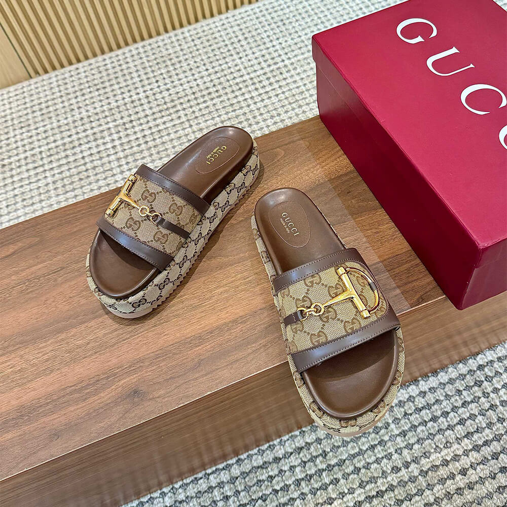 GUCCI Women s platform slide sandal