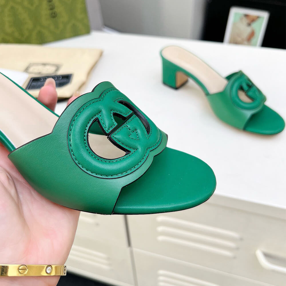 GUCCI Women s Interlocking G slide sandal