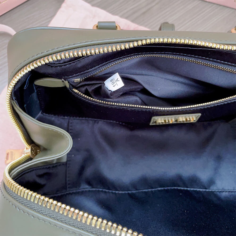 MIUMIU Large Arcadie Leather Bag(HIGH-END GRADE)