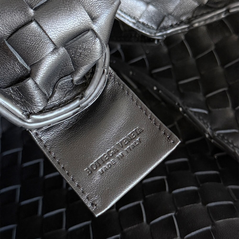 Bottega Veneta Medium Campana(HIGH-END GRADE)