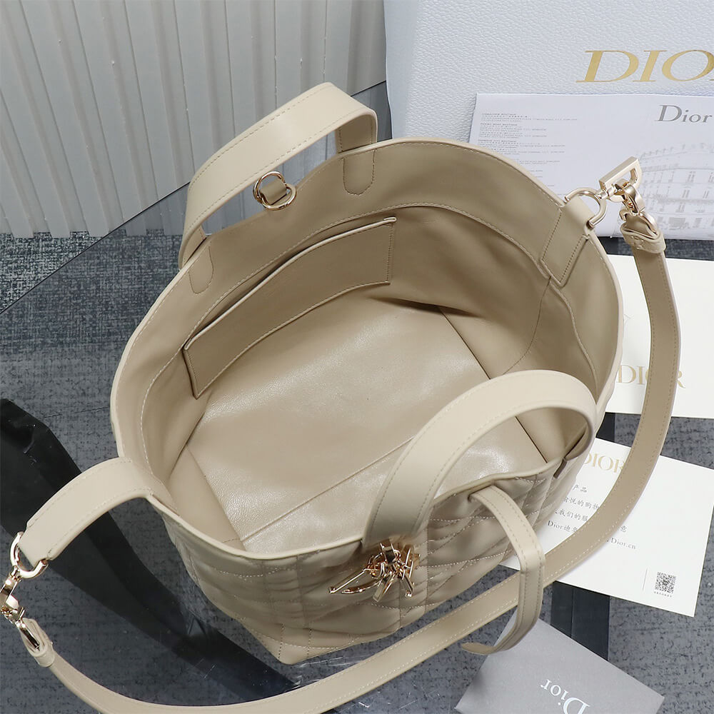 Medium Dior Toujours Vertical Tote Bag(high-end grade)