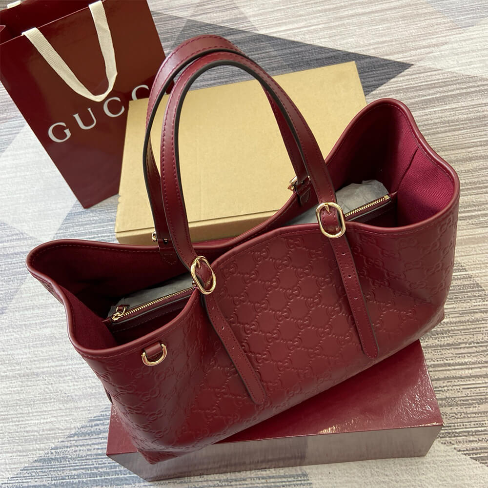 GG Emblem large tote bag