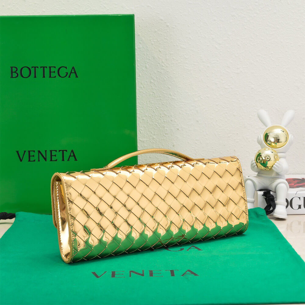 Bottega Veneta Andiamo Clutch(HIGH-END GRADE)